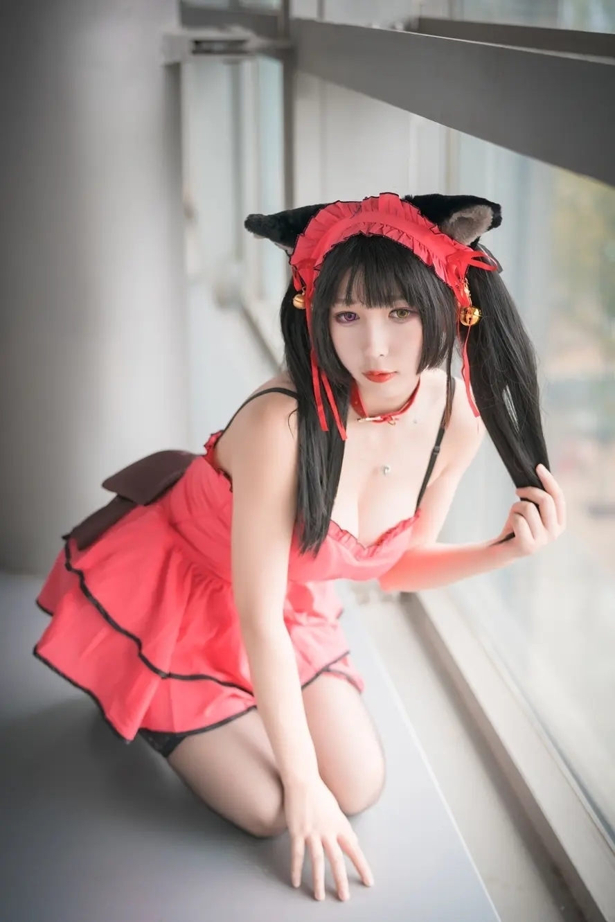 w黑米粥w的《猫cosplay》的美容心得与时尚态度，白里透红的肌肤秘诀