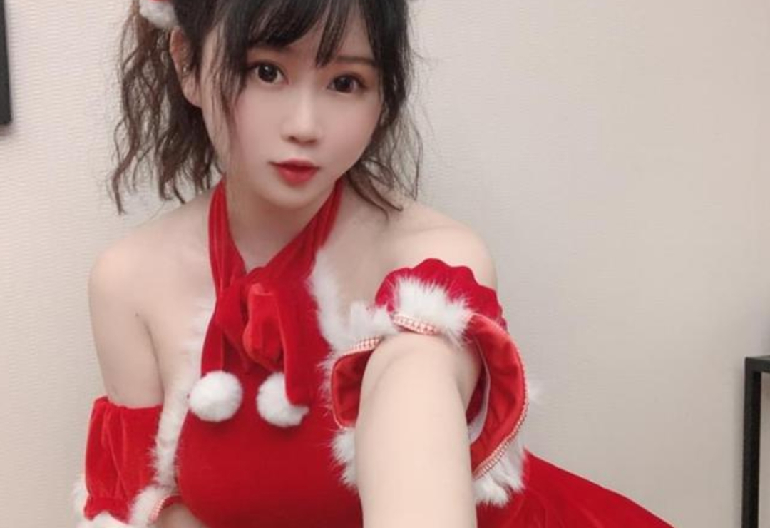 是依酱吖《cosplay情人节》一个白羊座AB型女孩的生活态度与梦想追求