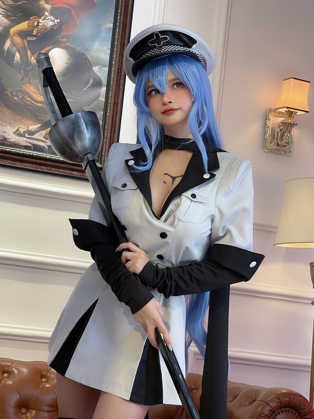 Azami《087 Esdeath》勇敢的心灵之旅：从玩具剑鞘到古典剑的象征之路！