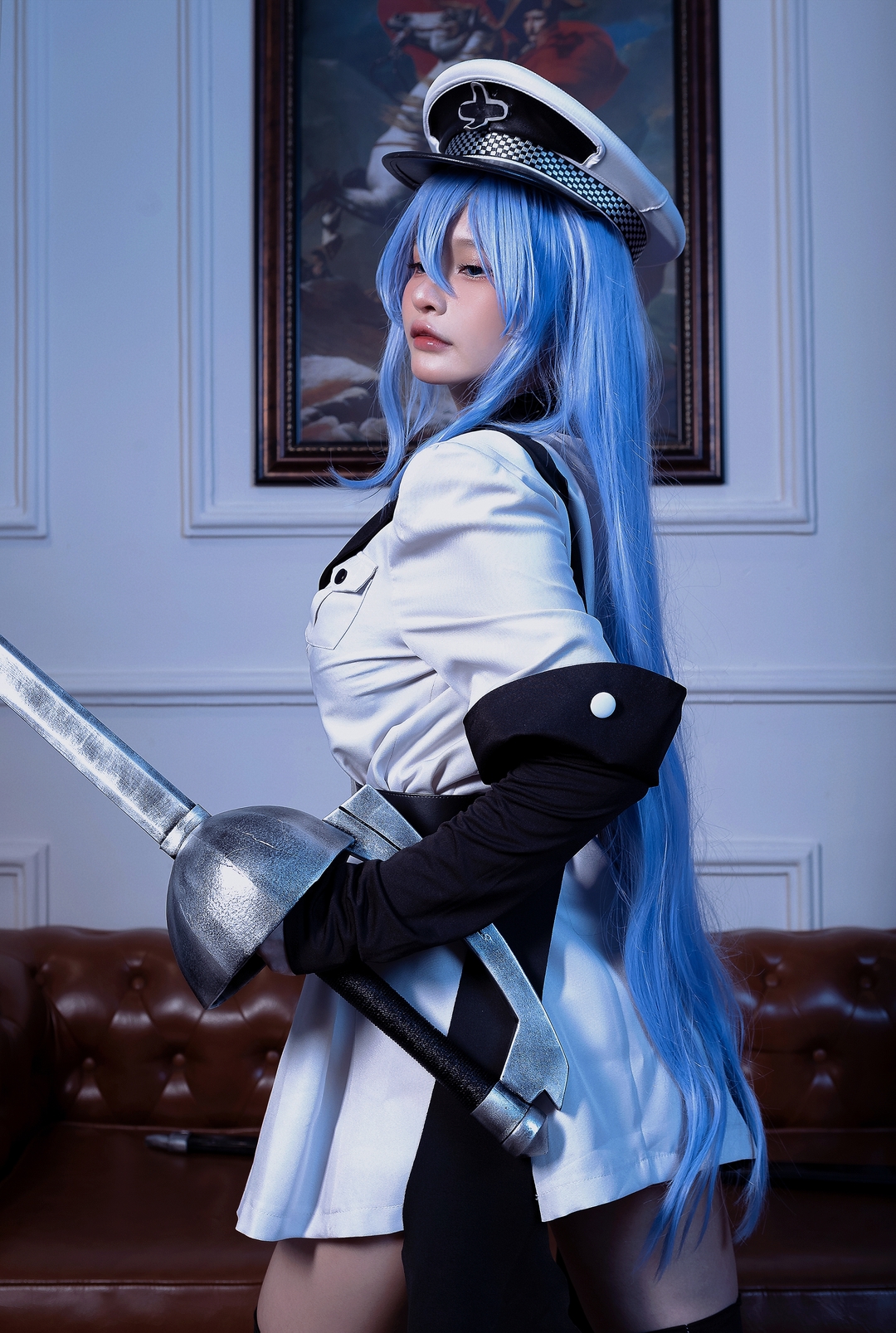 Azami《087 Esdeath》勇敢的心灵之旅：从玩具剑鞘到古典剑的象征之路！